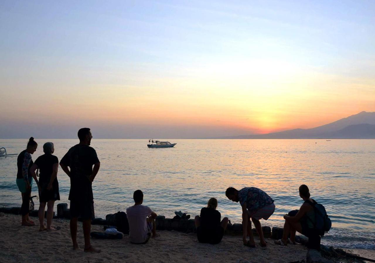 The Rabbit Tree Hostel Gili Meno Esterno foto