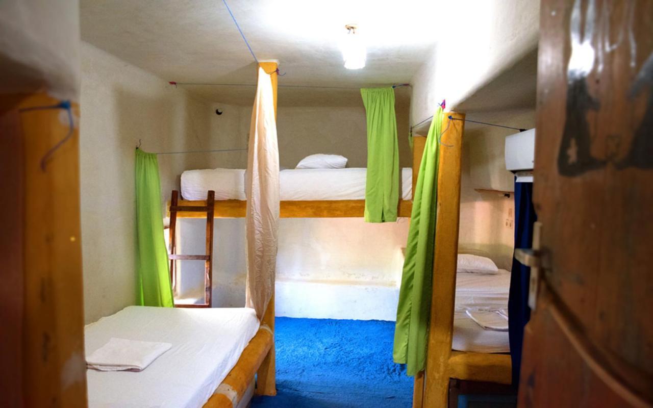 The Rabbit Tree Hostel Gili Meno Esterno foto